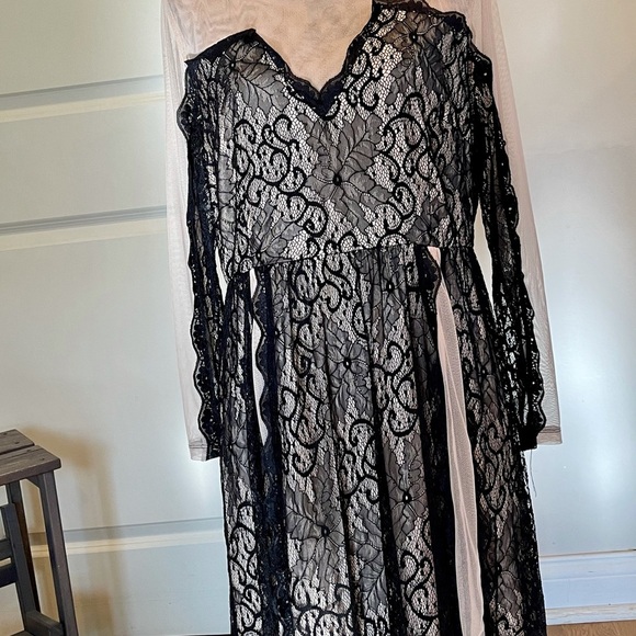 Simply Be Gorgeous Evening Dress! - Picture 6 of 9